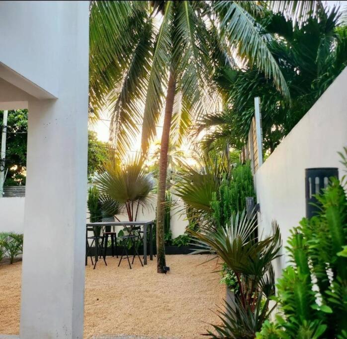 Charmant T4 Avec Vue Piscine Grand-Baie Exterior photo